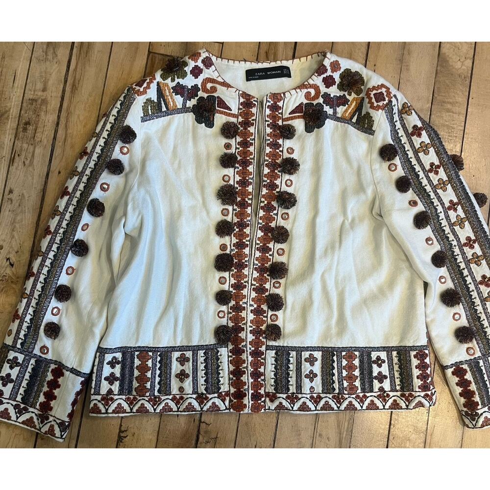 Zara Woman Embroidered Boho Jacket Cream Folk Art Pom Pom Medium